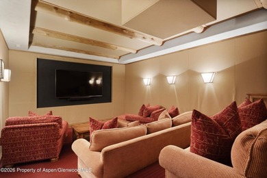 In an ideal location on prestigious Willoughby Way with stunning - photo 31
