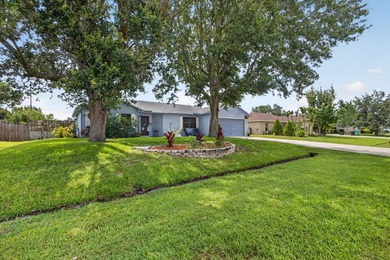 Welcome to this charming single-story residence in Port st Lucie - photo 4