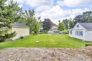 Lake Lot Sale Pending in Brooklyn, Michigan