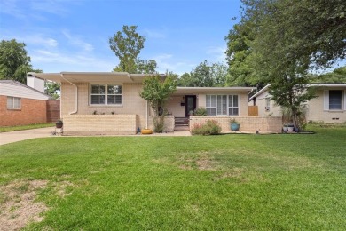 Lake Home For Sale in Dallas, Texas