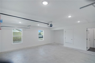 Experience the perfect blend of modern luxury and small-town - photo 19