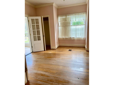 This beautiful home has it all! There is a sunroom with wet bar - photo 22