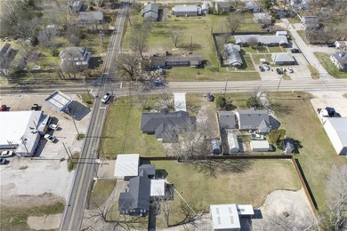 Experience the perfect blend of modern luxury and small-town - photo 28