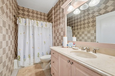 Meticulously cared for by its original owner, this stunning - photo 37