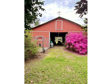 This beautiful home has it all! There is a sunroom with wet bar - photo 46