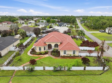Meticulously cared for by its original owner, this stunning - photo 47
