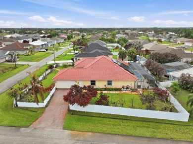 Meticulously cared for by its original owner, this stunning - photo 49