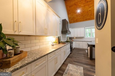 A must-see in person! Welcome to your private retreat just - photo 11