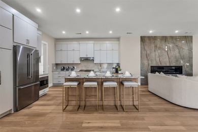 Designed for both sophisticated entertaining & comfortable - photo 12
