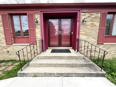 RARE All-Brick Ranch Home with a FULL Basement! Wake up to - photo 4