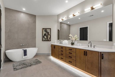Designed for both sophisticated entertaining & comfortable - photo 24