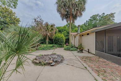 Welcome home to 902 N 75th Avenue, a charming property that - photo 27