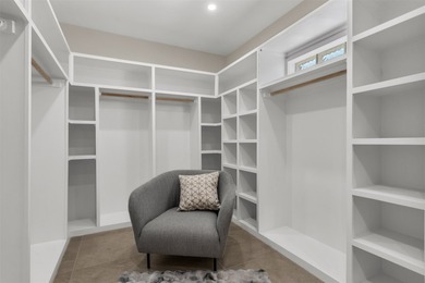 Designed for both sophisticated entertaining & comfortable - photo 28