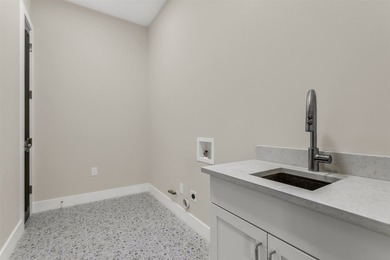 Designed for both sophisticated entertaining & comfortable - photo 29