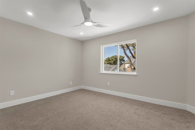 Designed for both sophisticated entertaining & comfortable - photo 31