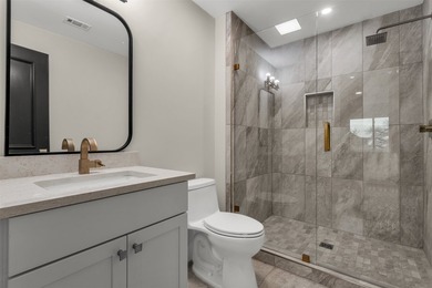 Designed for both sophisticated entertaining & comfortable - photo 35