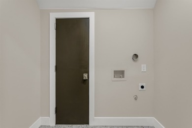 Designed for both sophisticated entertaining & comfortable - photo 37