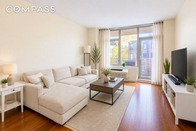 Welcome to your new Harlem oasis. This 2-bedroom, 1-bathroom - photo 1