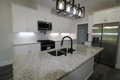 Beautiful new custom home located in a desirable Lake Murray - photo 13