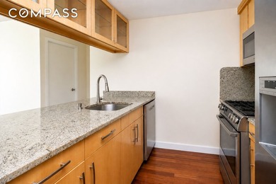 Welcome to your new Harlem oasis. This 2-bedroom, 1-bathroom - photo 3