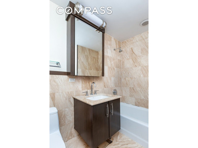 Welcome to your new Harlem oasis. This 2-bedroom, 1-bathroom - photo 6