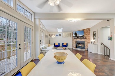 Beautifully Updated Home in The Hideout - North Section - photo 16