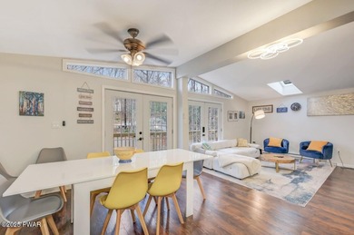 Beautifully Updated Home in The Hideout - North Section - photo 17