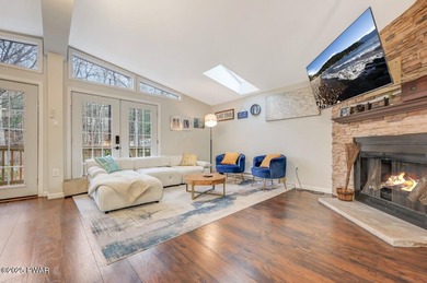 Beautifully Updated Home in The Hideout - North Section - photo 19