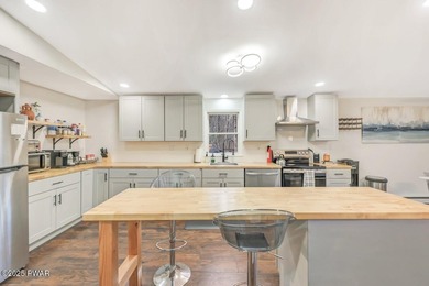 Beautifully Updated Home in The Hideout - North Section - photo 24