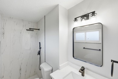 Completely redone and ready to impress! This 3BR/2BA home has - photo 25