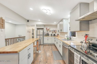 Beautifully Updated Home in The Hideout - North Section - photo 26