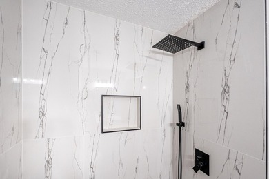 Completely redone and ready to impress! This 3BR/2BA home has - photo 26