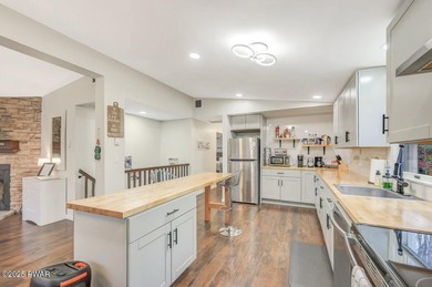 Beautifully Updated Home in The Hideout - North Section - photo 27