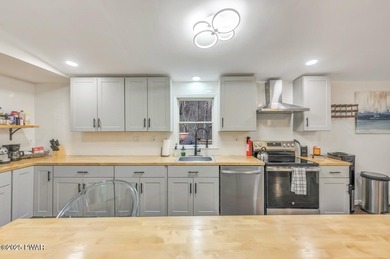 Beautifully Updated Home in The Hideout - North Section - photo 28