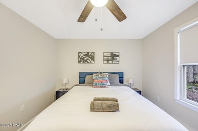 Beautifully Updated Home in The Hideout - North Section - photo 37