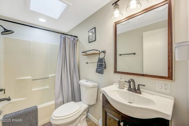 Beautifully Updated Home in The Hideout - North Section - photo 39