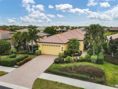 Lake Home Sale Pending in Venice, Florida