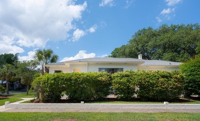 This Wagener Terrace residence offers luxury living in one of - photo 45