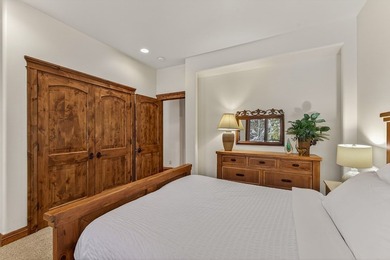 Custom mountain chalet tucked into the trees at Tamarack Resort - photo 45