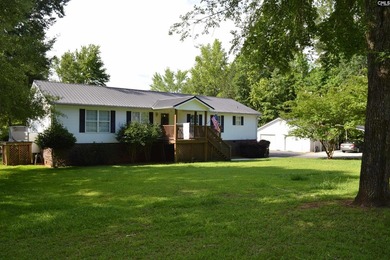 Beautiful, well maintained, 3 bed 2 bath home on a gently - photo 1