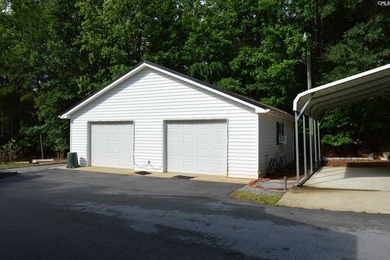 Beautiful, well maintained, 3 bed 2 bath home on a gently - photo 6