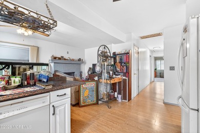 Welcome to this sought-after Castle Harbor model nestled within - photo 12