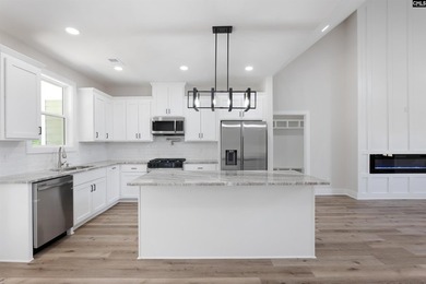 Beautiful new custom home located in a desirable Lake Murray - photo 17