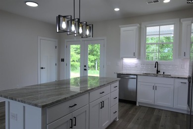 Beautiful new custom home located in a desirable Lake Murray - photo 22