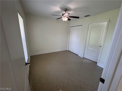Beautifully renovated 3-bedroom, 2-bathroom home with a den - photo 22