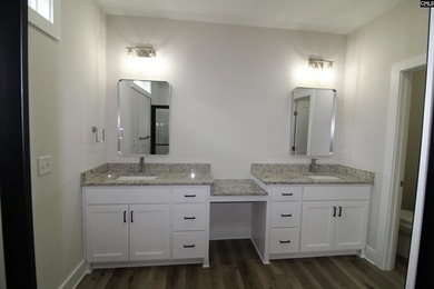 Beautiful new custom home located in a desirable Lake Murray - photo 27