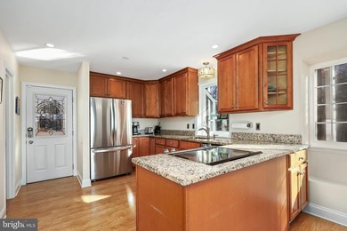 Welcome home to Lake Anna and Dukes Plantation! This stunning - photo 10