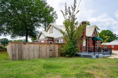 Exceptional Commercial Space in a thriving, high-traffic