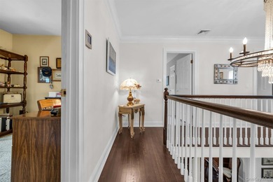 Welcome to this meticulously maintained 4-bedroom, 2.5-bathroom - photo 18
