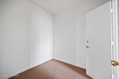4 UNIT PROFESSIONAL BUILDING ON MAIN STREET IN MATAWAN WITH IT'S - photo 31